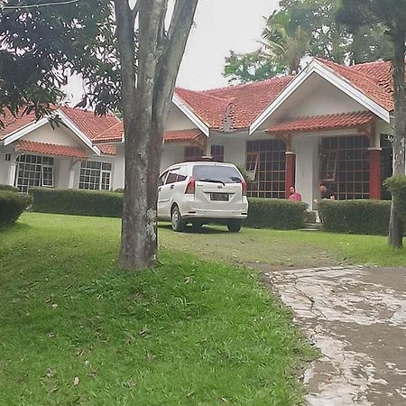 Sangkanurip Villa Getsemani Mitra Reddoorz מראה חיצוני תמונה