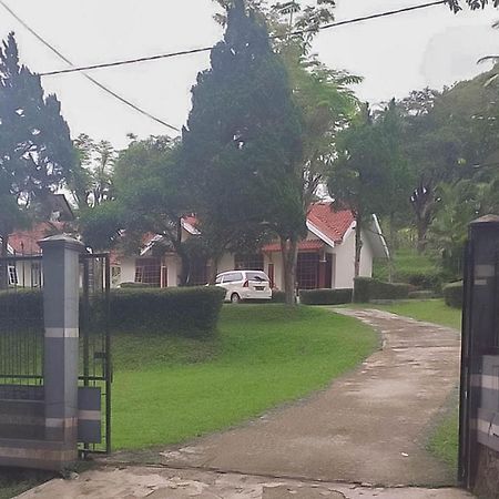 Sangkanurip Villa Getsemani Mitra Reddoorz מראה חיצוני תמונה